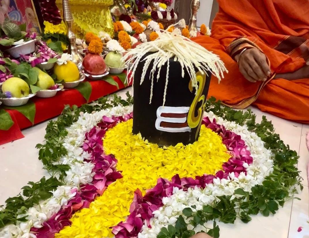 Hindu Puja ceremony at Trimbakeshwar Nashik — हिंदू पूजा विधि traditional vedic ceremony by Sri Ayushacharya Guru Ji